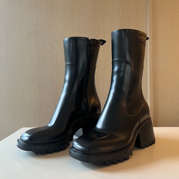Chloe Shoes - Chloé - Black Betty Rain Boots - 8 US